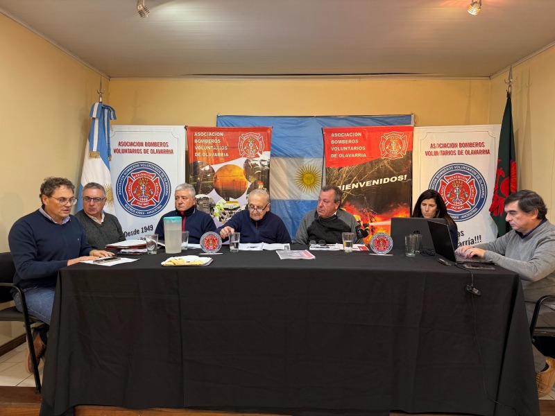 Jorge Pad�n es el nuevo presidente de Bomberos